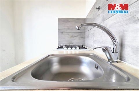 Prodej bytu 1+1, 37 m² - 2