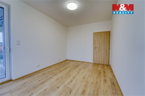 Pronájem bytu 3kk, 85 m² 12