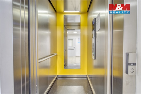 Pronájem bytu 3kk, 85 m² - 22