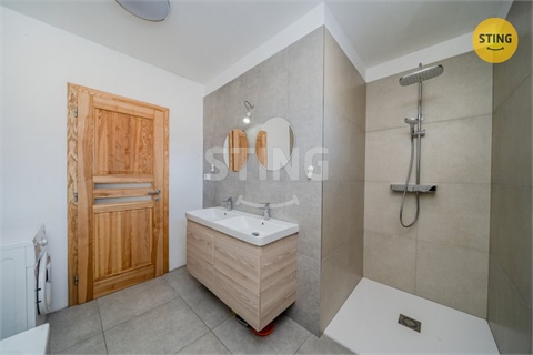 Prodej rodinného domu, 143 m² 10