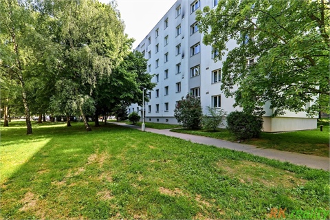 Pronájem bytu 2kk, 73 m² - 24