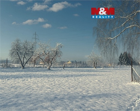 Prodej stavebního pozemku, 1 877 m² 0