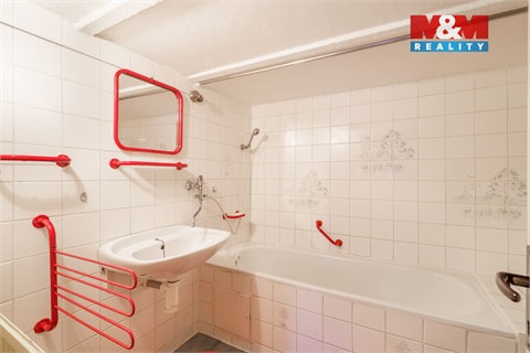 Prodej rodinného domu, 90 m² - 2