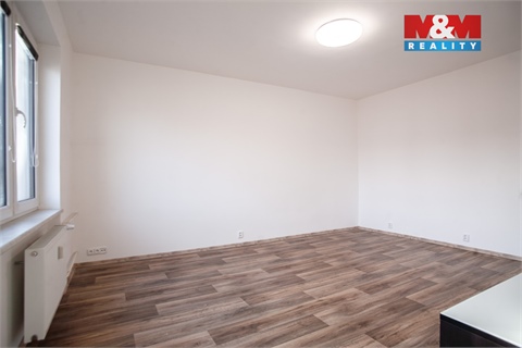 Prodej bytu 2+1, 51 m² - 30