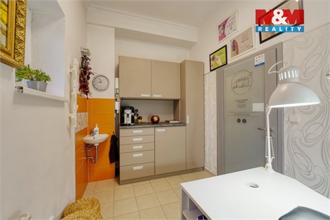 Pronájem obchodních prostor, 12 m² - 6