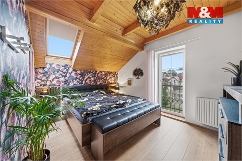 Prodej rodinného domu, 240 m² - 12