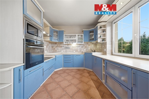 Prodej rodinného domu, 240 m² 0