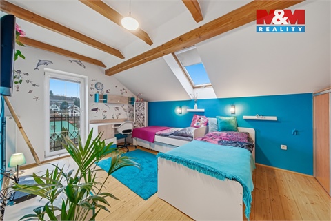 Prodej rodinného domu, 240 m² 14