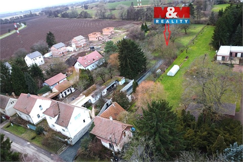 Prodej stavebního pozemku, 2 021 m² 0