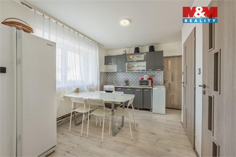 Prodej rodinného domu, 121 m² 14