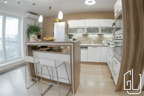 Pronájem bytu 3kk, 77 m² 2