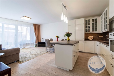 Prodej bytu 4kk, 116 m² - 0