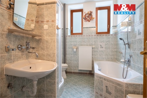 Prodej komerčního objektu, 420 m² 10