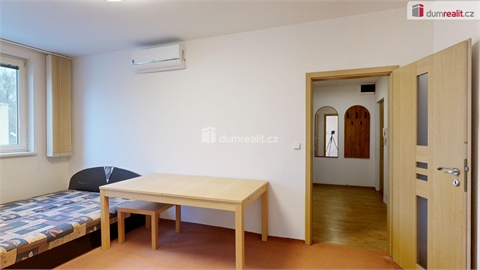 Prodej bytu 1+1, 42 m² 8