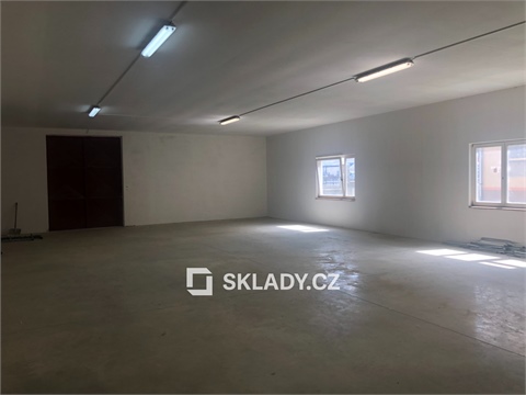 Pronájem skladu / haly, 400 m² 2