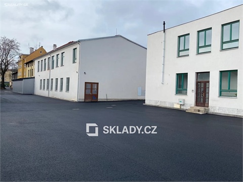 Pronájem skladu / haly, 400 m² - 0
