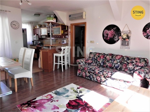 Prodej bytu 4kk, 187 m² 0