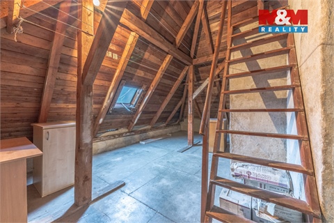 Prodej rodinného domu, 140 m² - 12