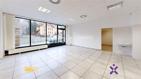 Pronájem obchodních prostor, 83 m² 2