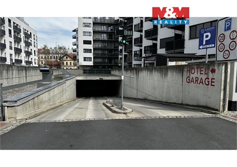 Pronájem parkovacího místa, 13 m² 0