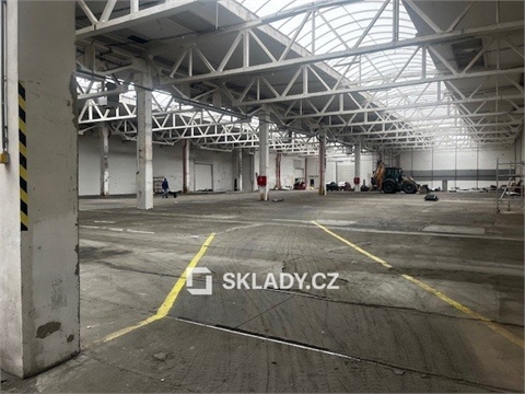 Pronájem skladu / haly, 3 500 m² 0