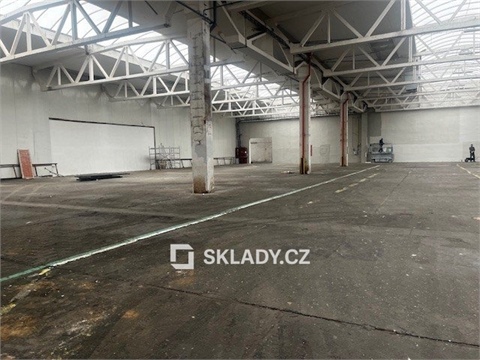 Pronájem skladu / haly, 3 500 m² - 0