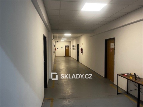 Pronájem skladu / haly, 3 500 m² - 4