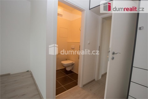 Pronájem bytu 4kk, 94 m² - 16