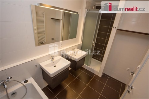 Pronájem bytu 4kk, 94 m² 8