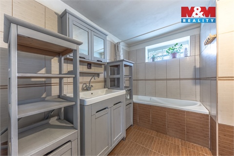 Prodej rodinného domu, 130 m² - 8