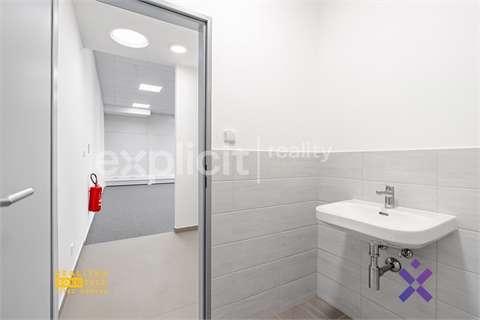 Pronájem obchodních prostor, 444 m² 18