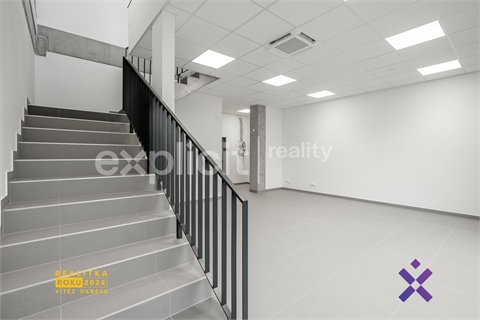 Pronájem obchodních prostor, 444 m² - 4