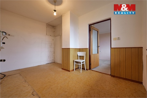 Prodej rodinného domu, 195 m² - 14