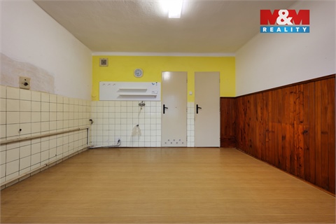 Prodej rodinného domu, 195 m² - 8