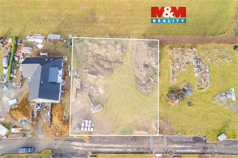 Prodej stavebního pozemku, 1 494 m² 0