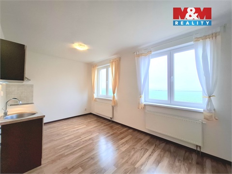 Pronájem bytu 1kk, 29 m² - 0