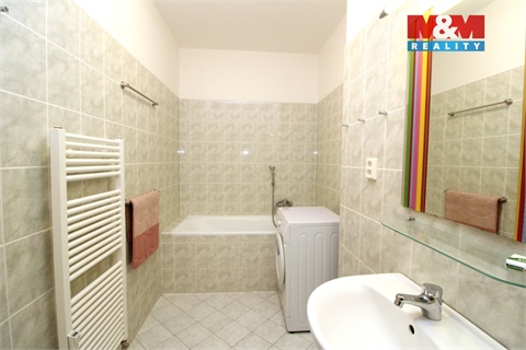 Pronájem bytu 3kk, 87 m² 10