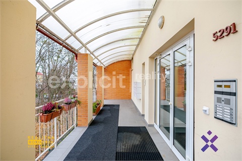 Prodej bytu 2kk, 69 m² - 14