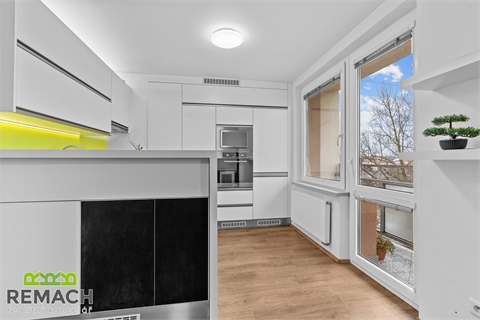 Pronájem bytu 2kk, 56 m² 0