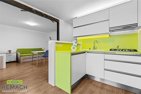 Pronájem bytu 2kk, 56 m² - 18