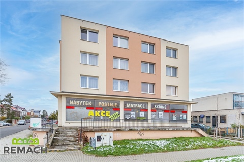 Pronájem bytu 2kk, 56 m² - 14