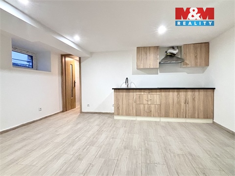 Pronájem bytu 1kk, 30 m² - 0