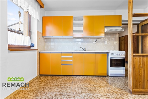 Prodej rodinného domu, 250 m² - 6