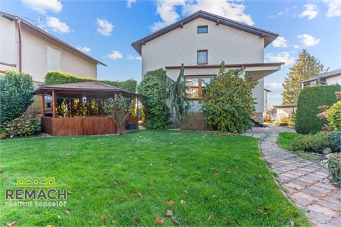 Prodej rodinného domu, 250 m² - 24