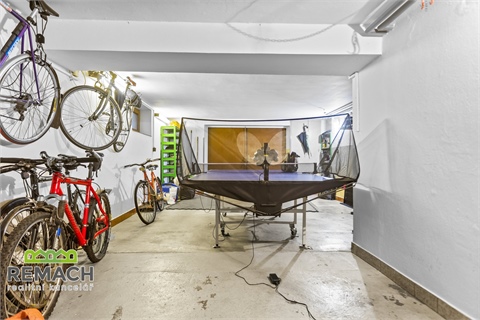 Prodej rodinného domu, 250 m² - 18