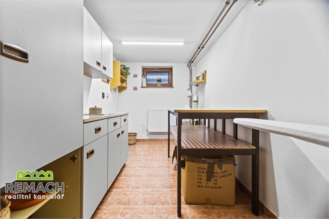 Prodej rodinného domu, 250 m² 16