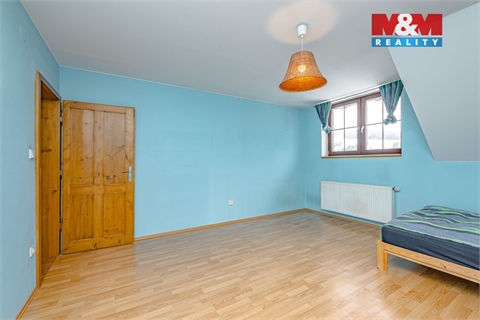 Prodej rodinného domu, 400 m² 8