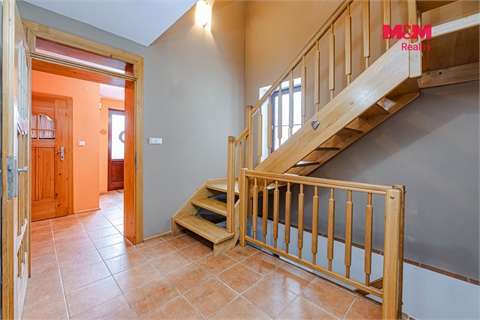 Prodej rodinného domu, 400 m² - 10