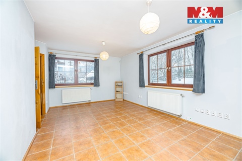 Prodej rodinného domu, 400 m² 10