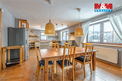 Prodej rodinného domu, 400 m² - 2